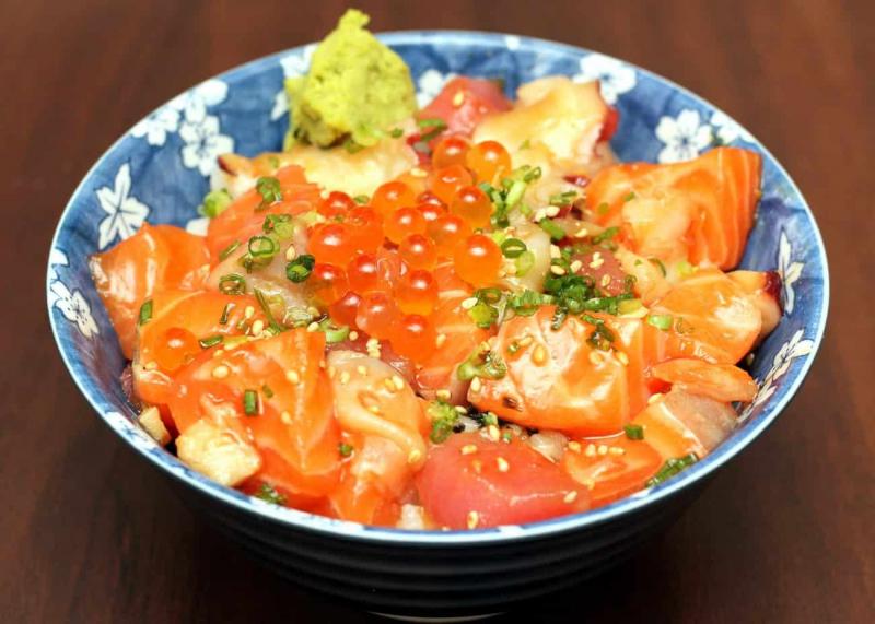 Chirashi-don