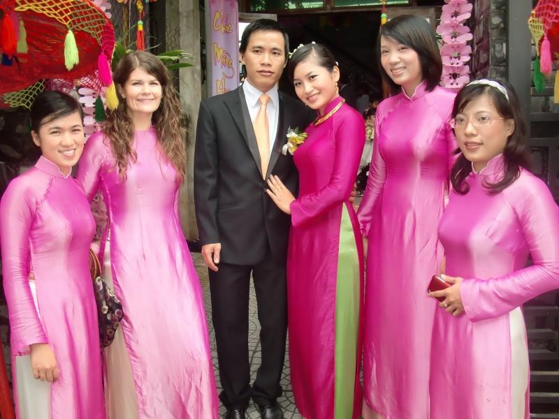 Cho thuê người đóng thế đám cưới