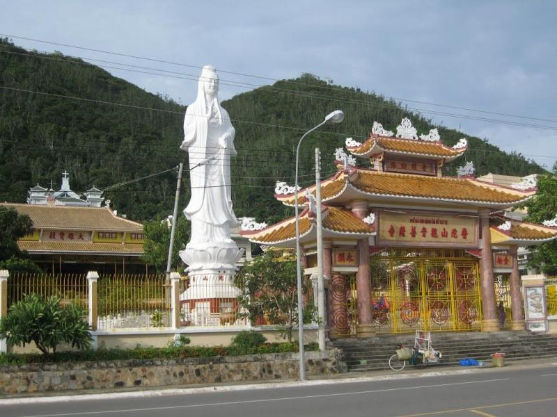 Quan Âm trông ra biển Nam Hải