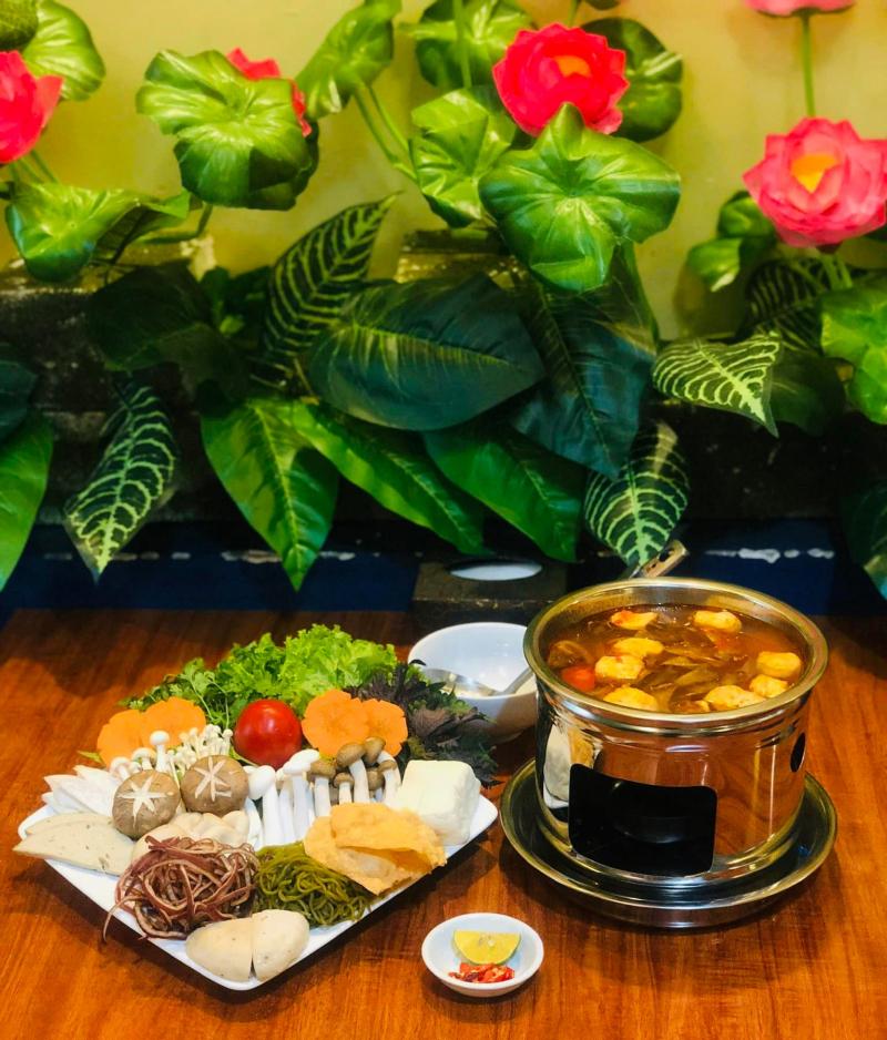 Cơm Chay Hoa Sen