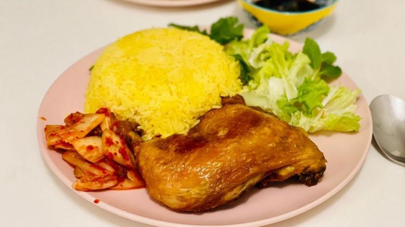 Cơm Gà Xối Mắm