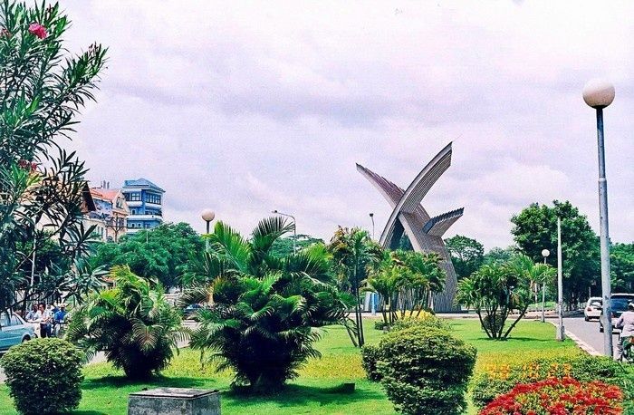 Nơi đây cũng được lựa chọn làm địa điểm tổ chức các hoạt động vui chơi, sinh hoạt của các bạn trẻ Sài Gòn.