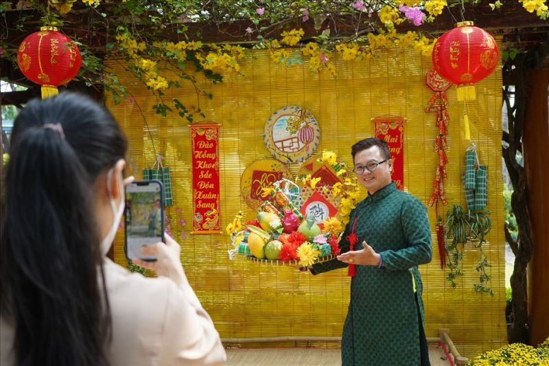 Công viên văn hóa Đầm Sen