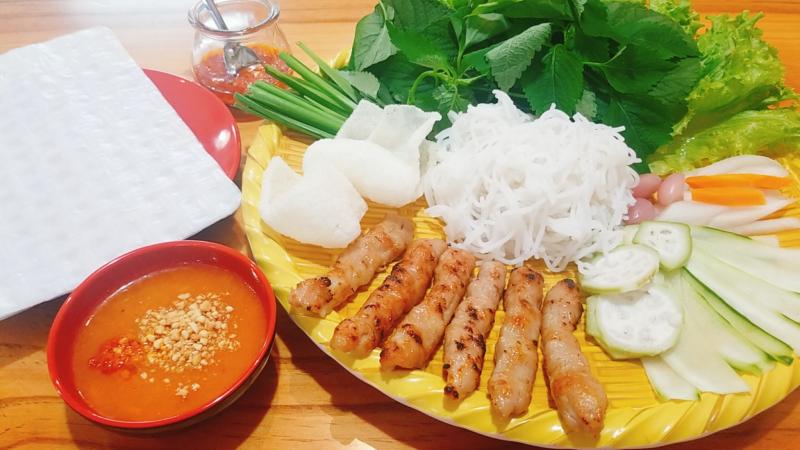 Cửa Hàng Nem Nướng Lan Phúc