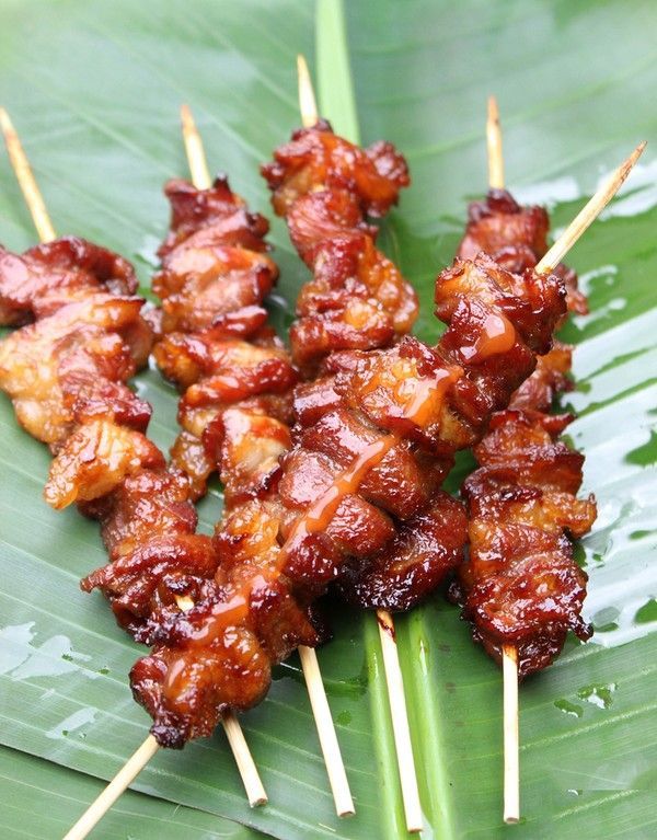 Thịt lợn đồi nướng xiên