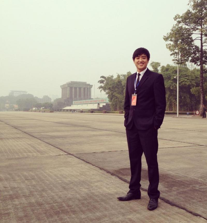 nam sinh đại học Kinh tế