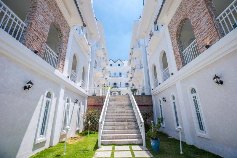 DaLat De Charme Village - Lâu đài quyến rũ giữa lòng Đà Lạt