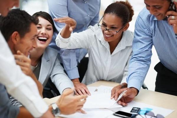 Tập trung vào các mối quan hệ