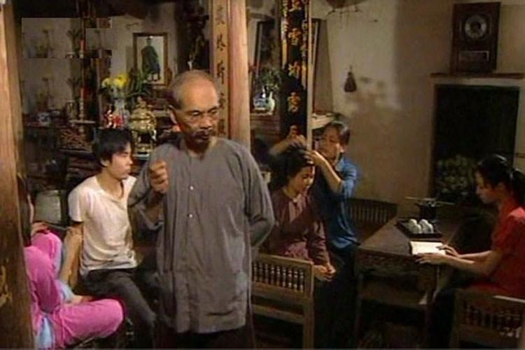 Đất và người