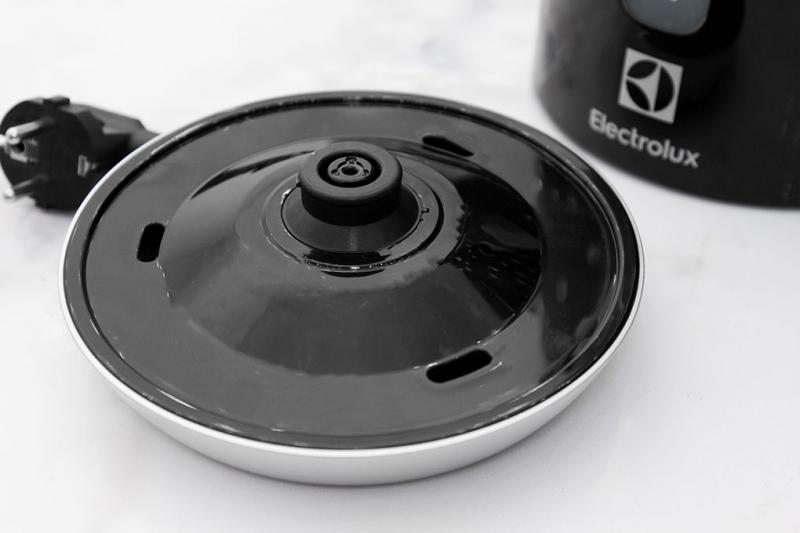 Đế tiếp điện và đế tiếp nhiệt là một yếu tố quan trọng cần tham khảo kỹ