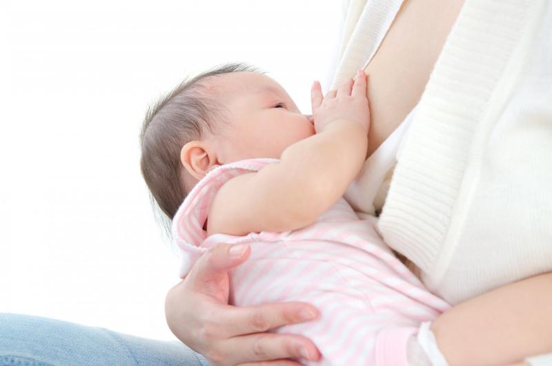 Cách điều trị vàng da bệnh lý ở trẻ sơ sinh