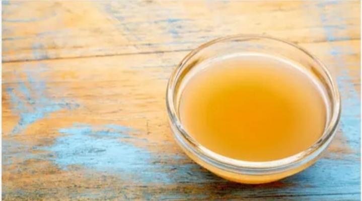 Giấm táo điều trị mụn trứng cá