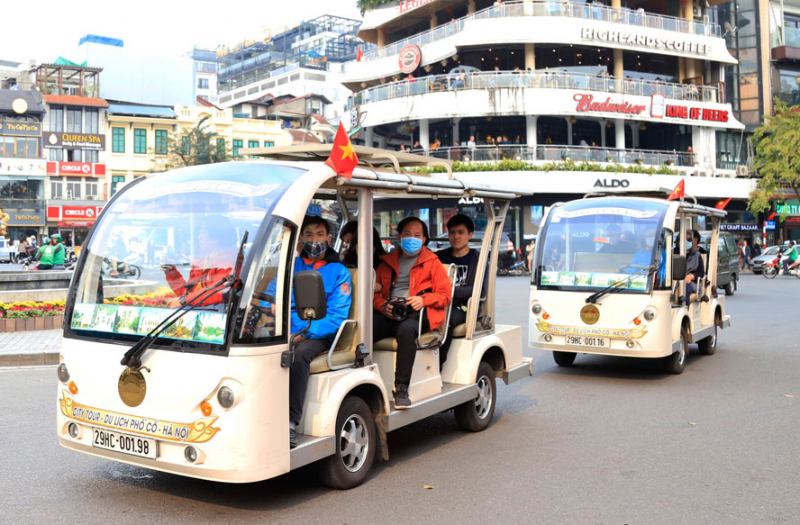 Xe buýt trung chuyển miễn phí của khách sạn