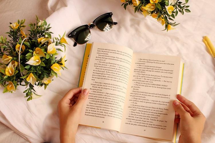 Mỗi trang sách là một chân trời mới do đó bạn sẽ tìm được những điều thú vị khi đọc sách