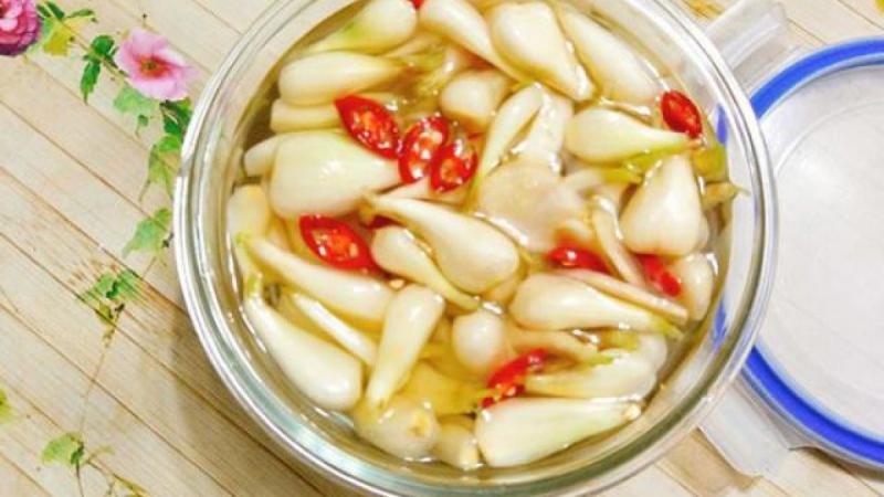 Dưa hành là món ăn không thể thiếu cho những ngày tết