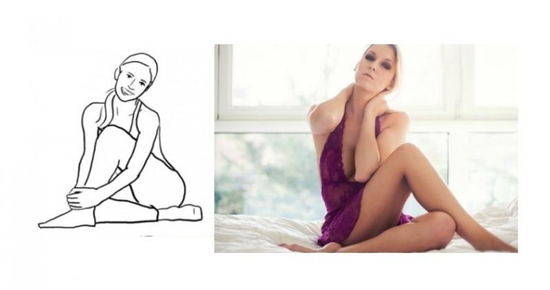 Bắt chéo chân và đưa tay lên cổ