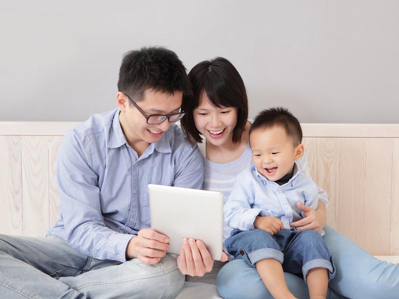 Đừng bao bọc trẻ quá mức