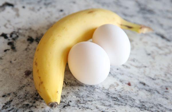 Dưỡng tóc bằng chuối và trứng gà