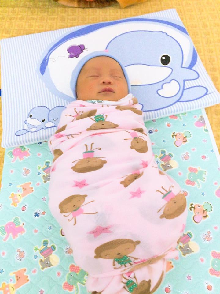 Bé ngủ ngon hơn sau khi được tắm đúng kỹ thuật
