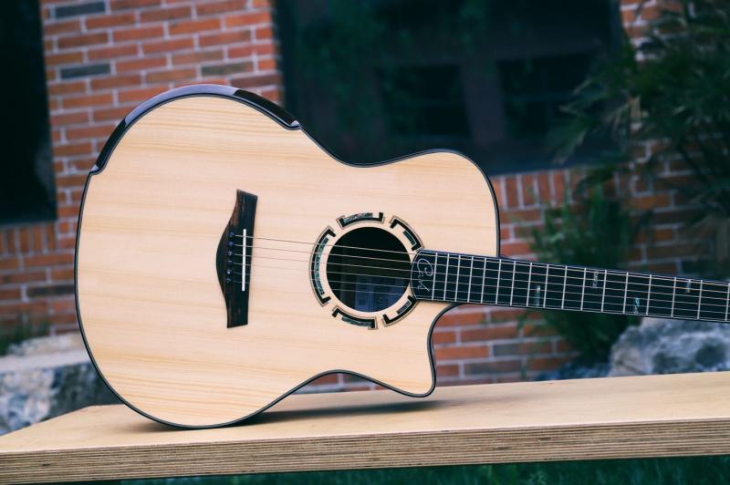 Guitar Bình Thạnh