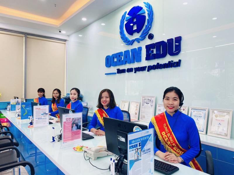 Các thành viên trong trung tâm