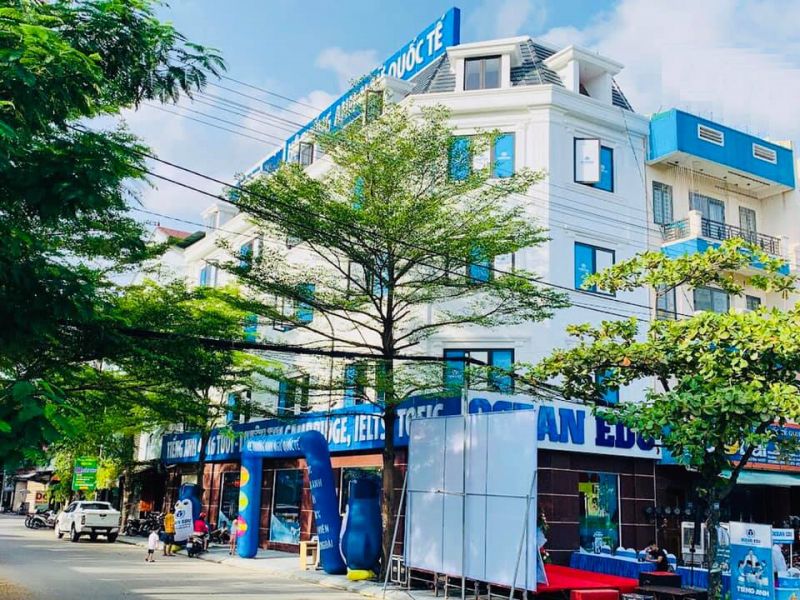 Các bạn học viên trong lớp
