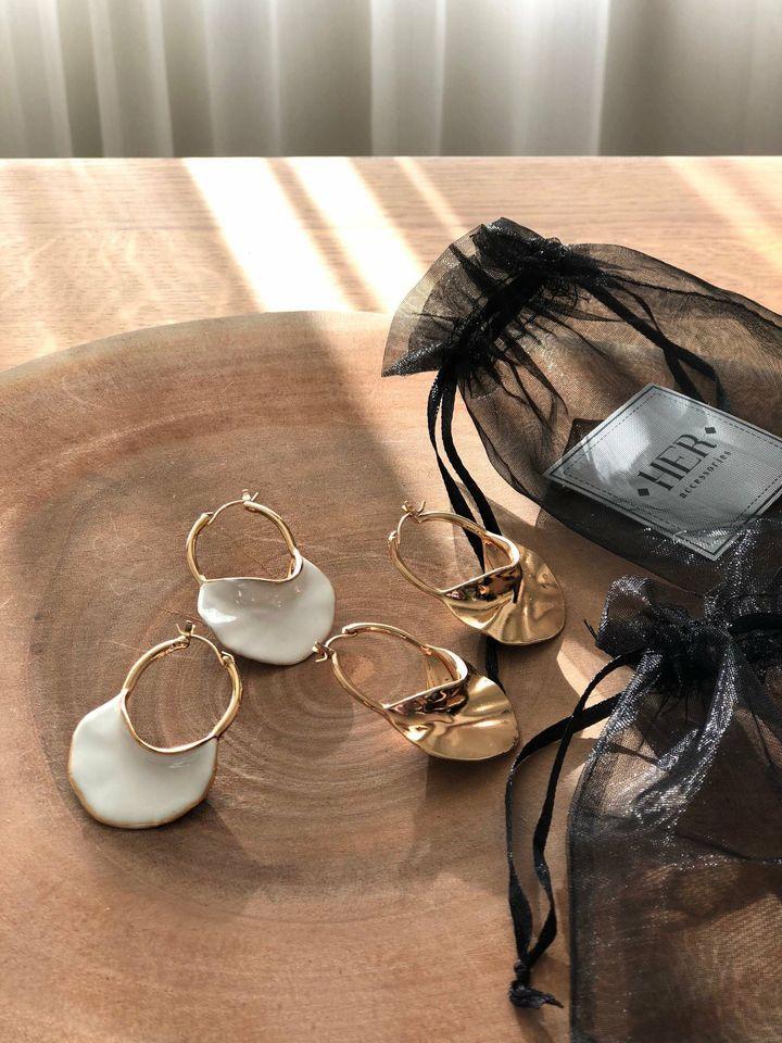 HerAccessories