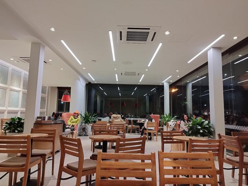 Highlands Coffee 139 Hào Nam