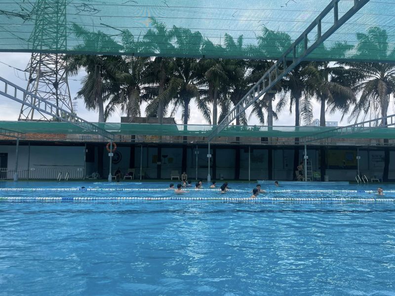 Hồ Bơi Phong Lan