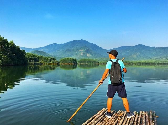 Cùng du lịch Hồ Hòa Trung để chụp ảnh thôi nào