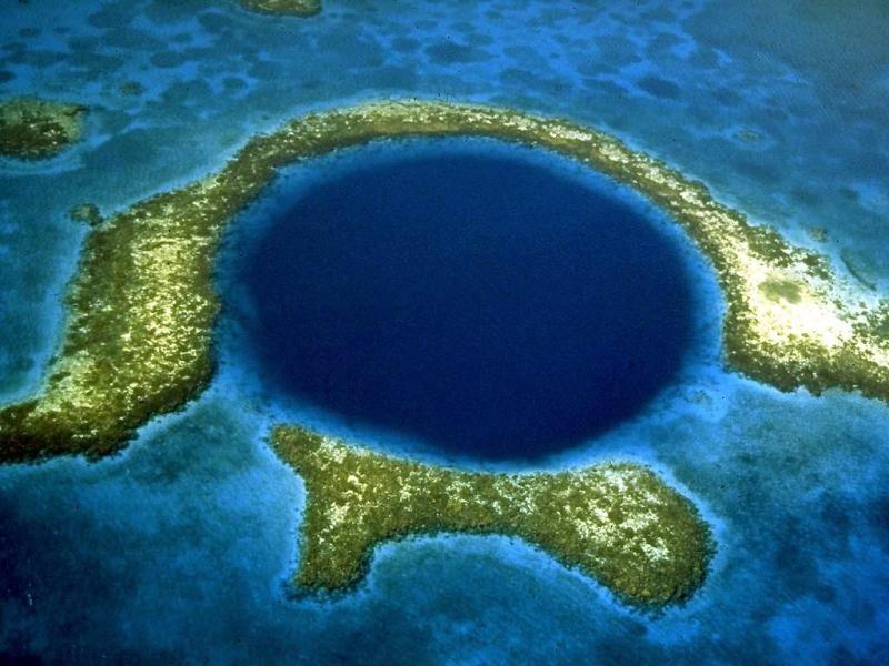 Hố xanh khổng lồ - Belize