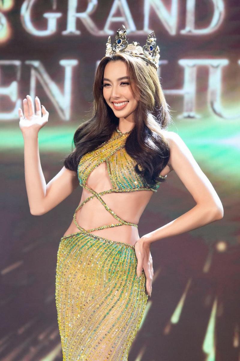 Hoa hậu Nguyễn Thúc Thùy Tiên