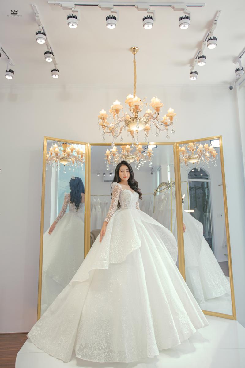Hoa Nghiêm Bridal