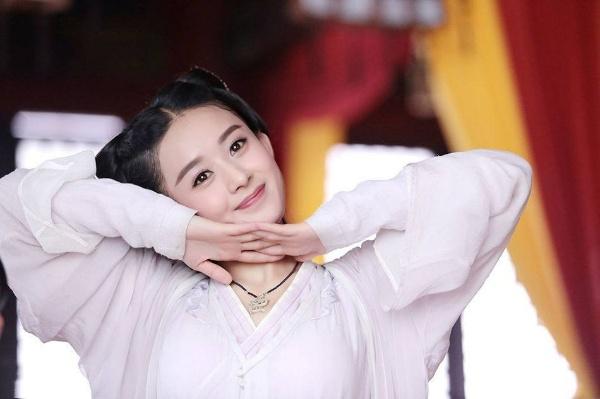 Tạo hình đáng yêu của Triệu Lệ Dĩnh trong Hoa Thiên Cốt