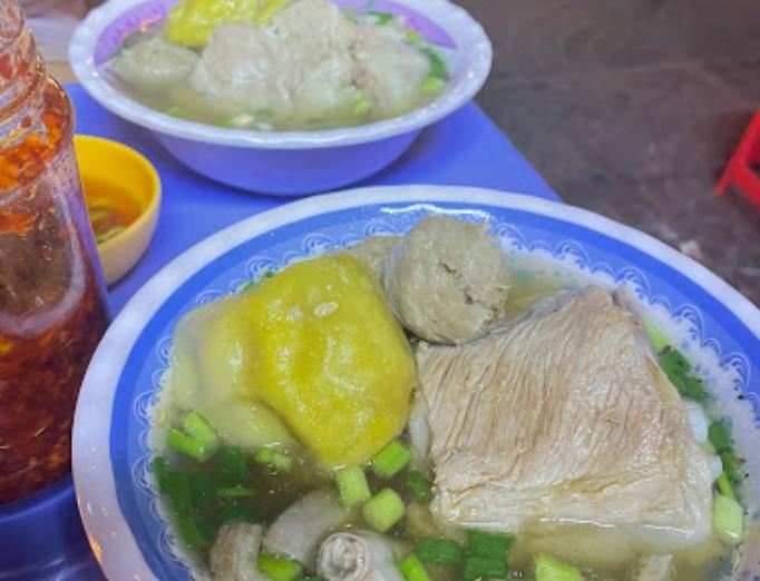 Hoành Thánh Khổng Lồ