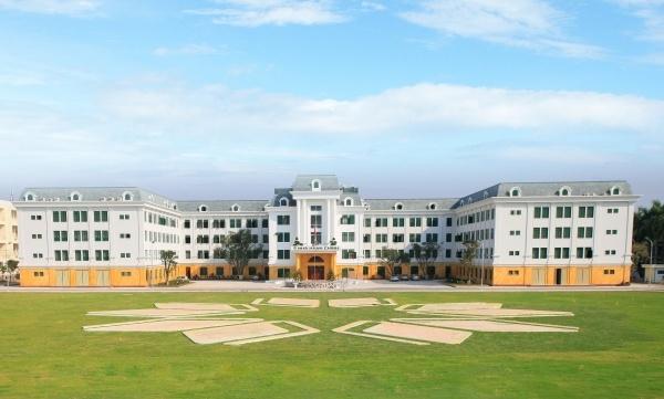 Nhà Hành chính Học viện nông nghiệp Việt Nam
