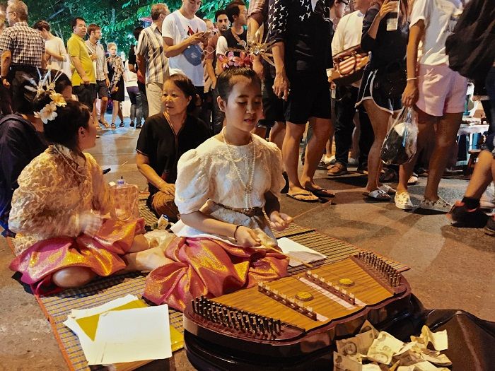 Hội chợ Chữ Thập Đỏ và Hội chợ Mùa Đông