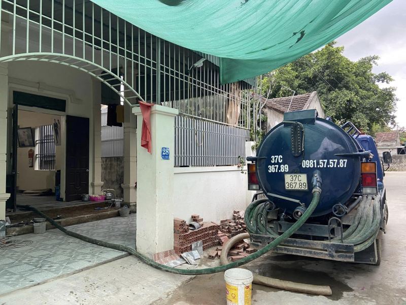 hút hầm vệ sinh Đức Thương