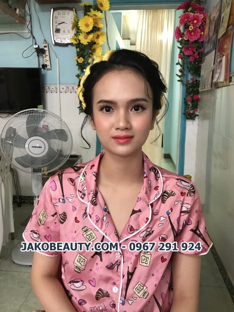 JAKO Beauty Makeup