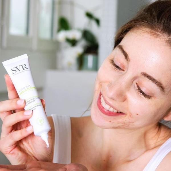 Kem dưỡng kiểm soát nhờn giảm mụn SVR Sebiaclear Active