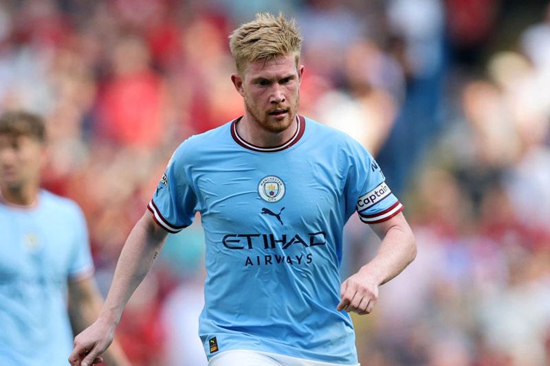 Kevin De Bruyne (Man City, 400.000 bảng/tuần)