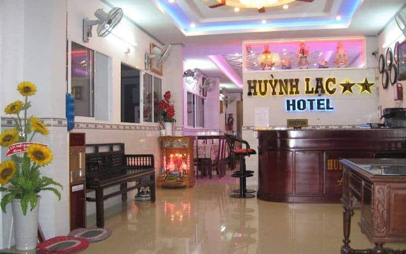 Khách Sạn Huỳnh Lạc