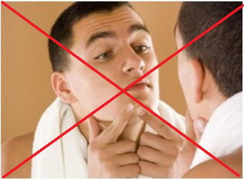 Tránh chạm tay lên mặt