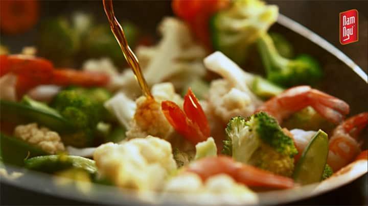 Kiểm tra nước mắm ngon bằng cơm nguội
