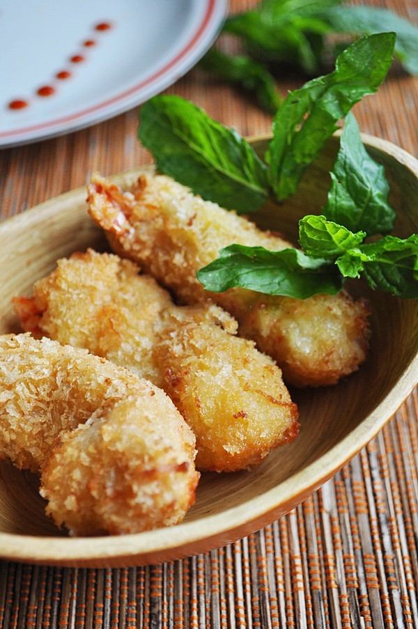 Đậu phụ cuộn tôm chiên giòn