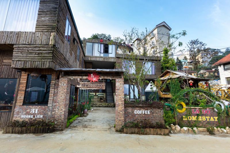 Lá Đỏ Homestay & Coffee