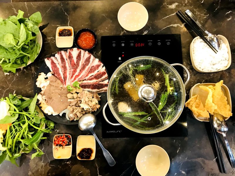Lẩu Bò Sài Gòn Vivu - Vincom Lê Văn Việt