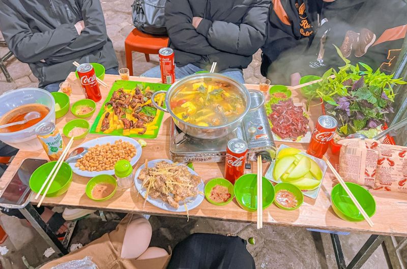 Lẩu Ếch Lều Quán