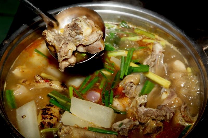 Lẩu gà nòi