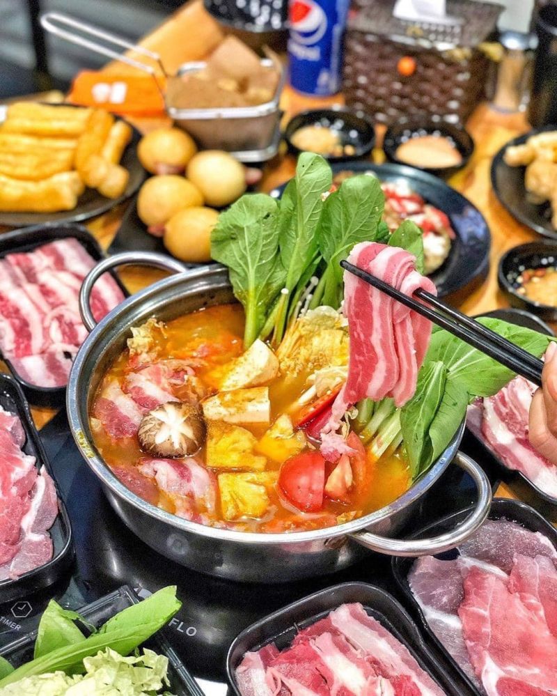 Lẩu Nướng Lyn